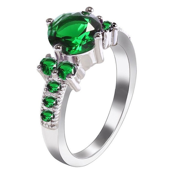 **GRACEN*  Silver x Green Zircon Ring Size 8 - Picture 1 of 1